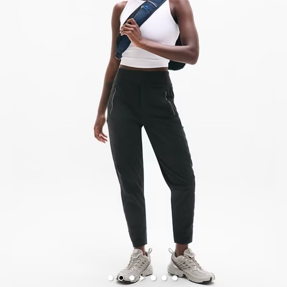 Trekkie North High Rise Jogger - Picture 2 of 16